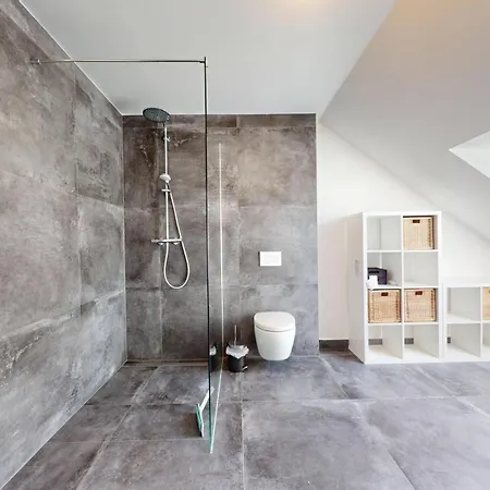 Semesterbostad Homely Grand Living - 5br Terrace House With Garden *